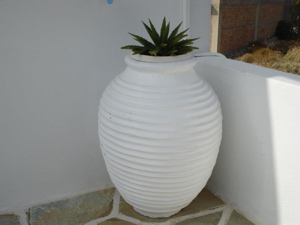 Carmel Studio Apartment Logaras Exterior foto