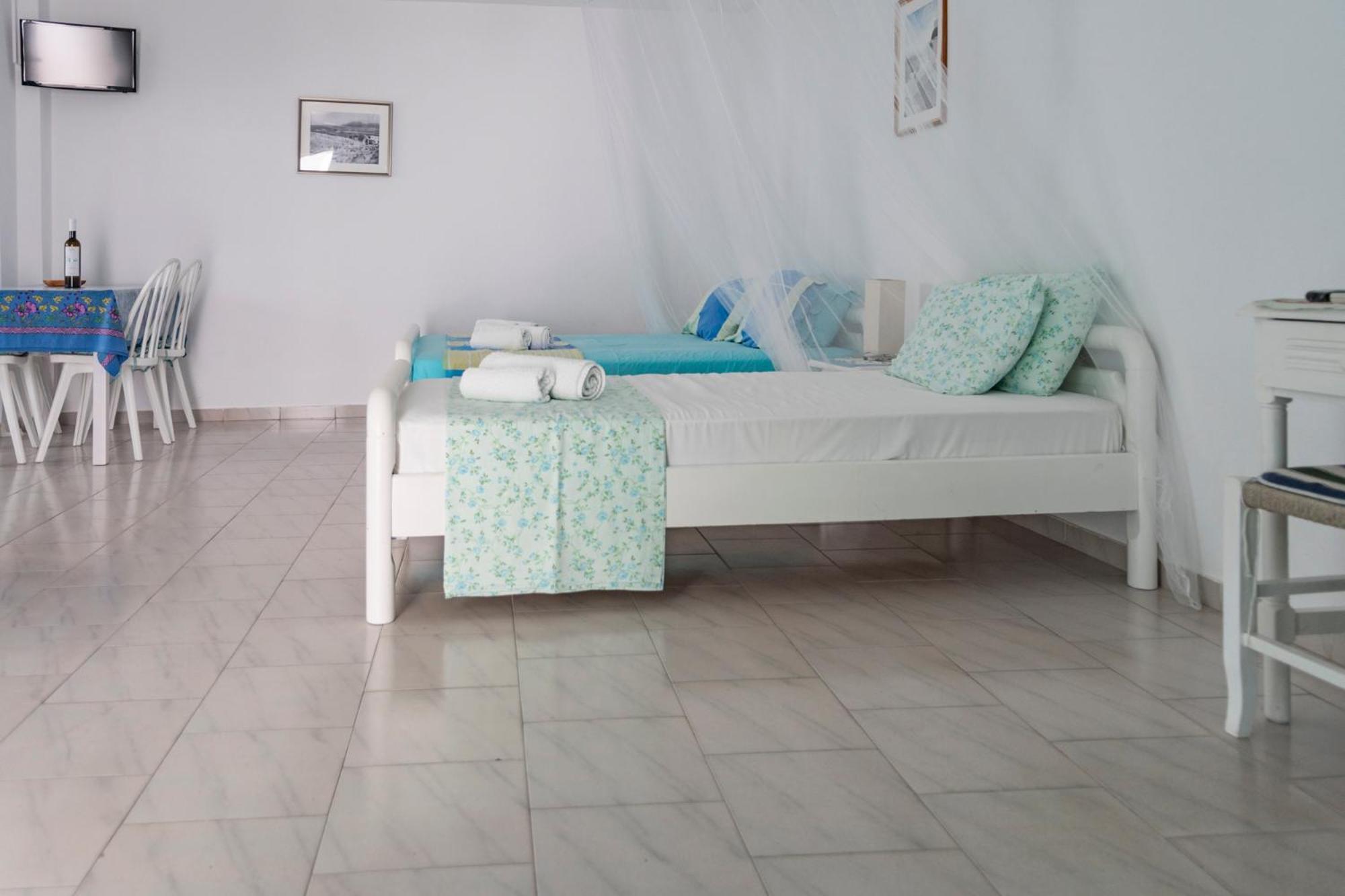 Carmel Studio Apartment Logaras Exterior foto