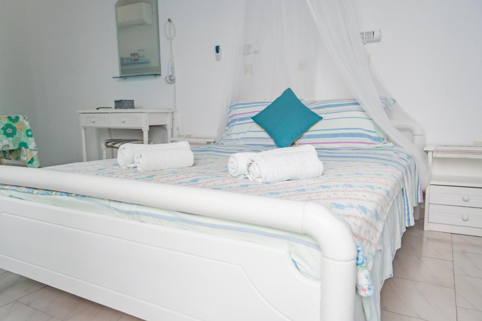 Carmel Studio Apartment Logaras Exterior foto
